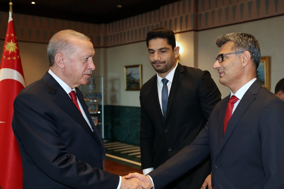 Cumhurbaşkanı Erdoğan Yusuf Dikeç ve keskin nişancıları kabul etti