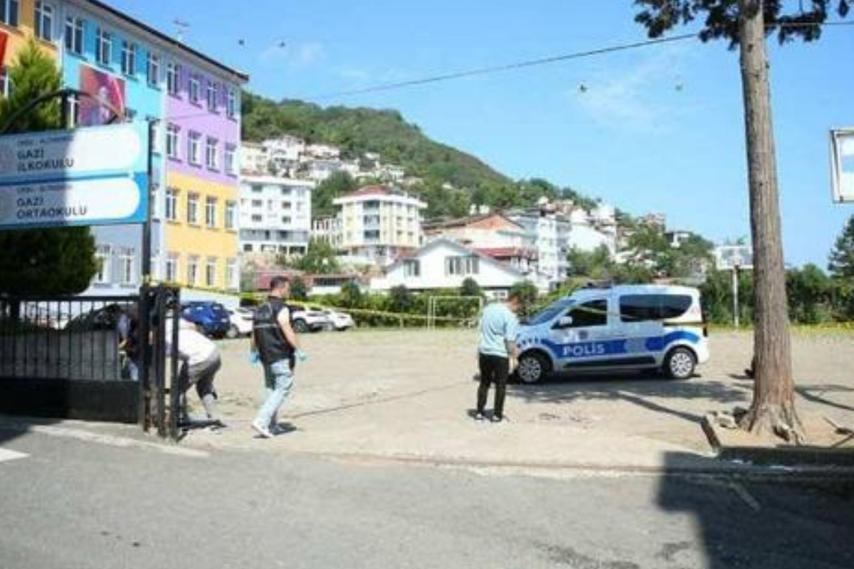 Öğretmenin okul bahçesinde aracıyla çarptığı 7 yaşındaki Miray Arslan hayatını kaybetti