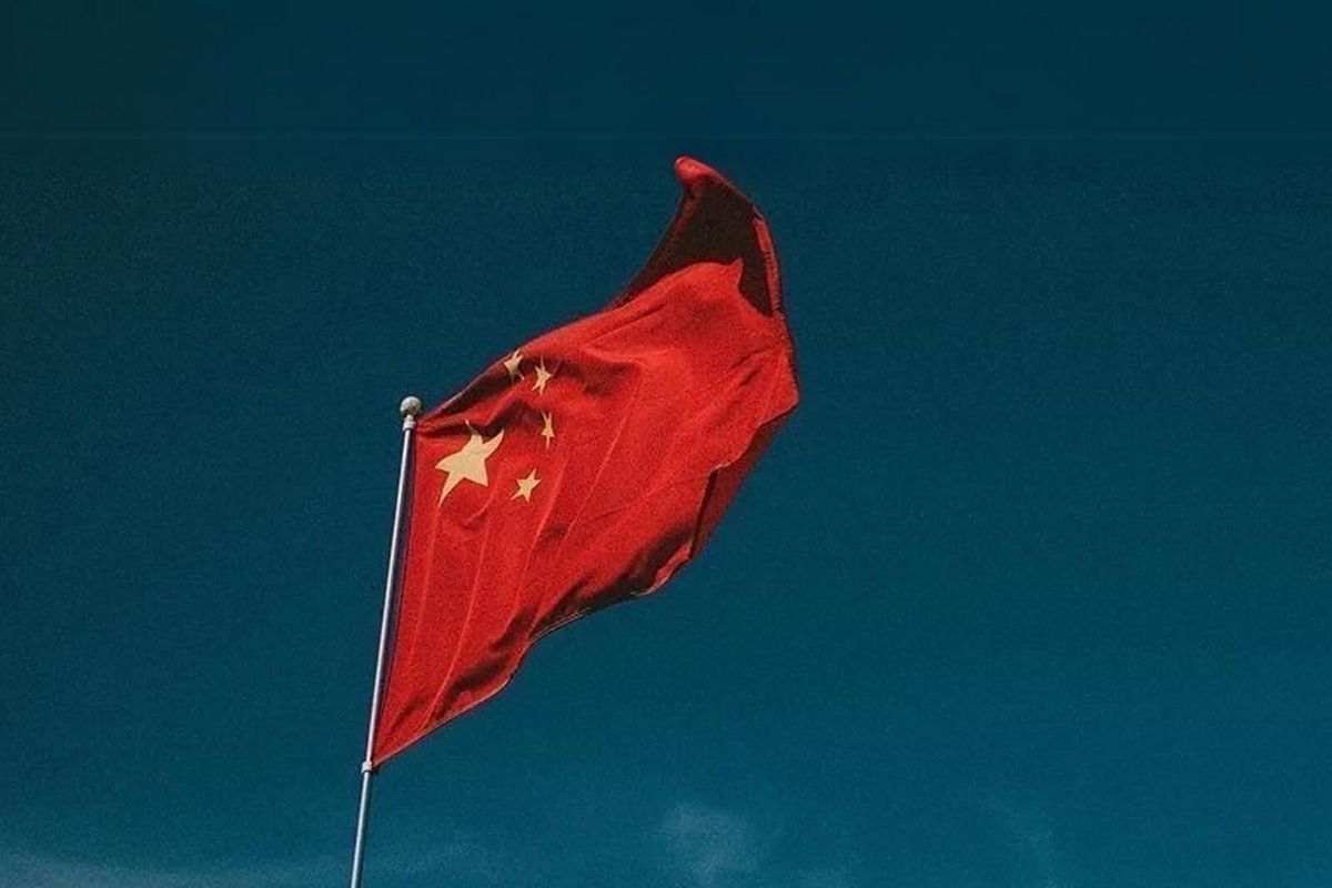 Çin'de okul servisi, öğrenci ve velilere çarptı: 11 ölü