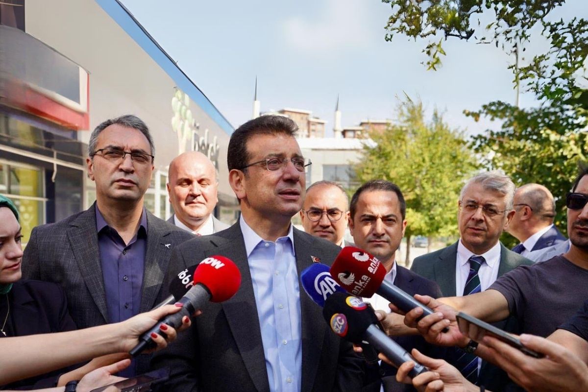 İmamoğlu'ndan Bakan Tunç'a: Parmağı yargıya değil sana salladım