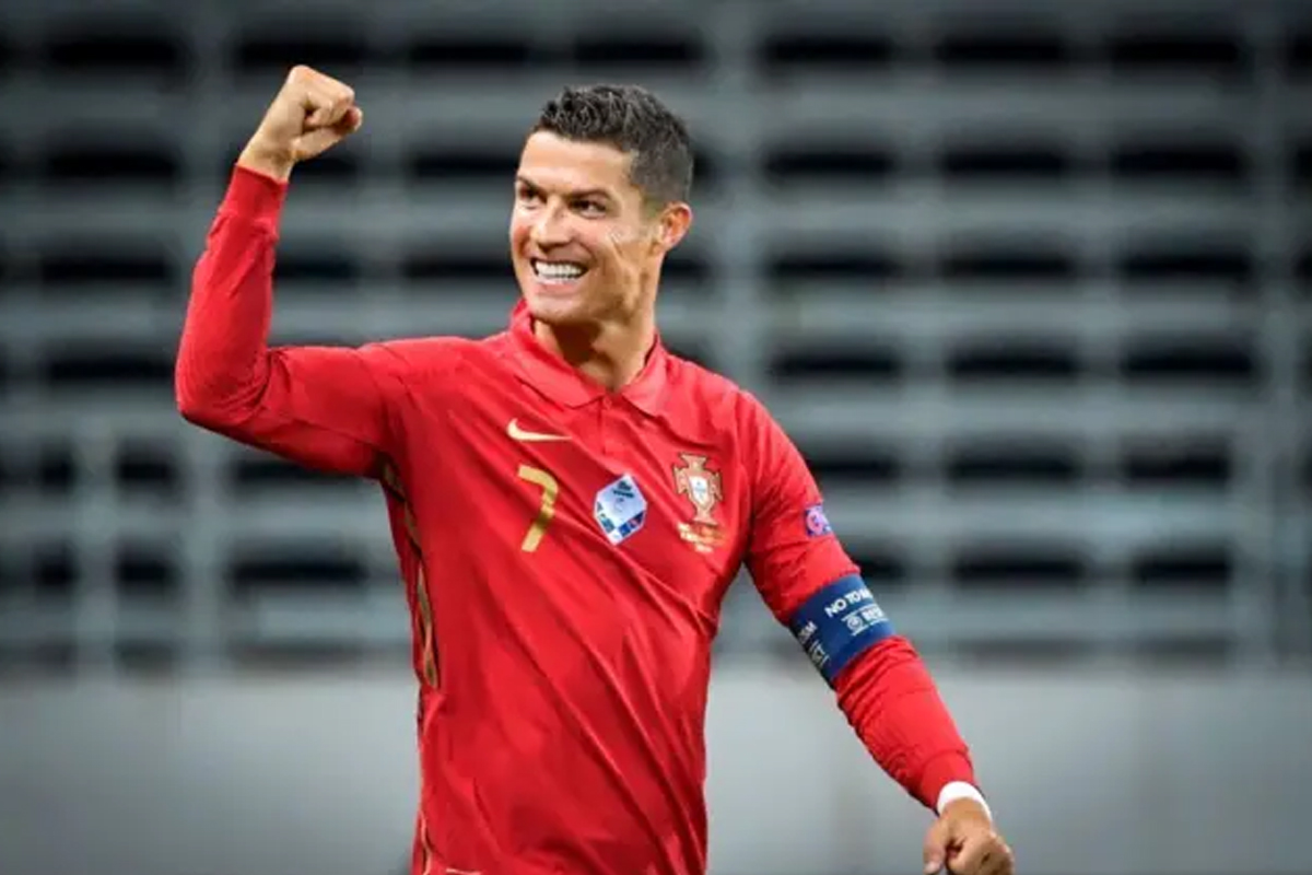 Cristiano Ronaldo, futbol tarihinde 900 gol atan ilk futbolcu oldu