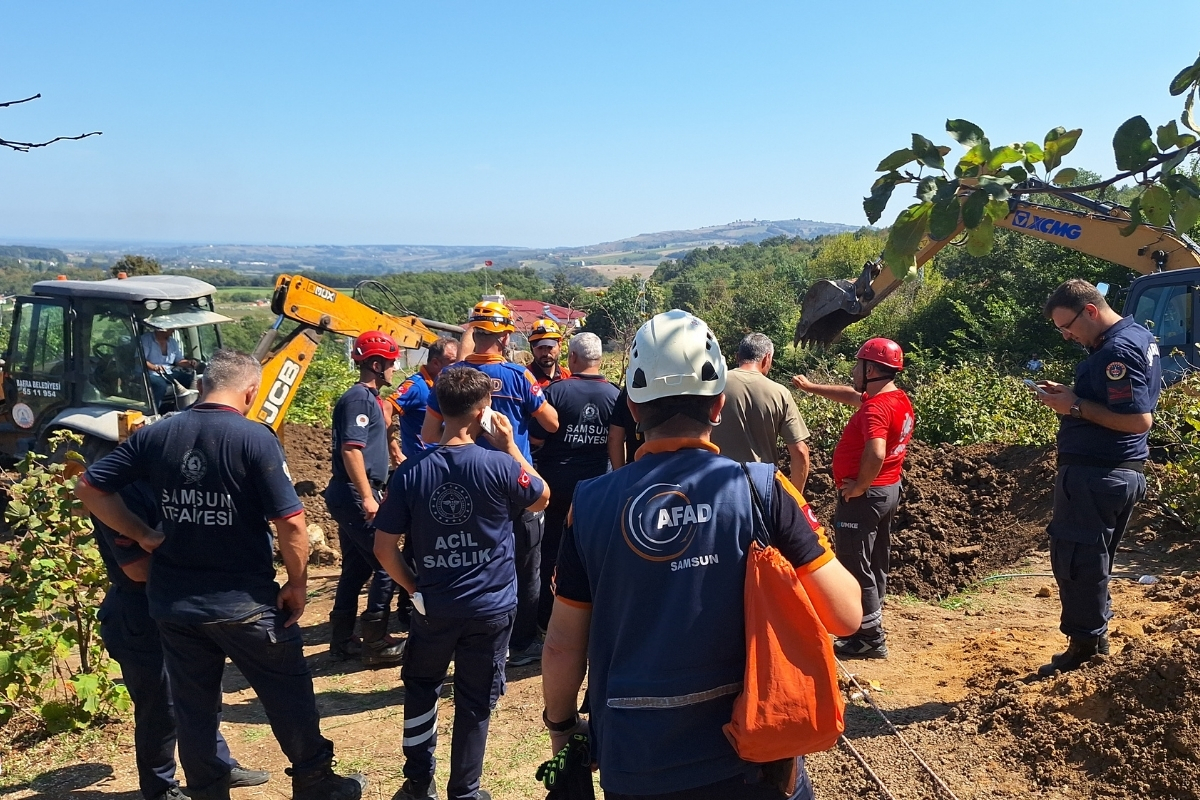 Samsun'da 2 işçi göçükte toprak altında kaldı