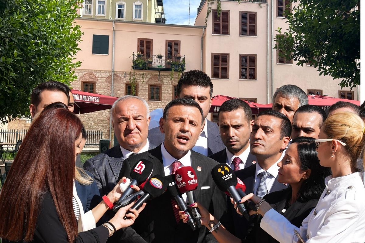 CHP'lilerden Beyoğlu Terra Santa Manastırı'ndaki tahliye kararına tepki