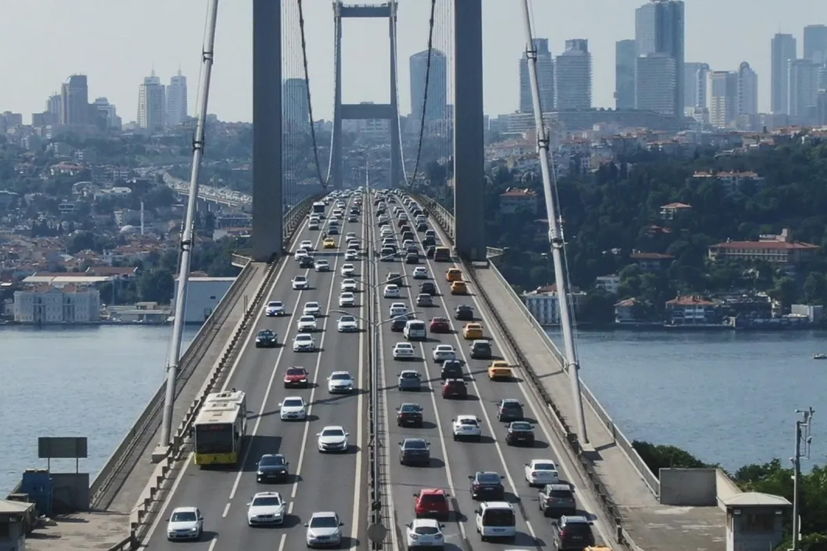 Yol, köprü ve otoyollar için 2025, 2026 ve 2027 yıllarında ödenmesi öngörülen garanti tutar 328,7 milyar TL