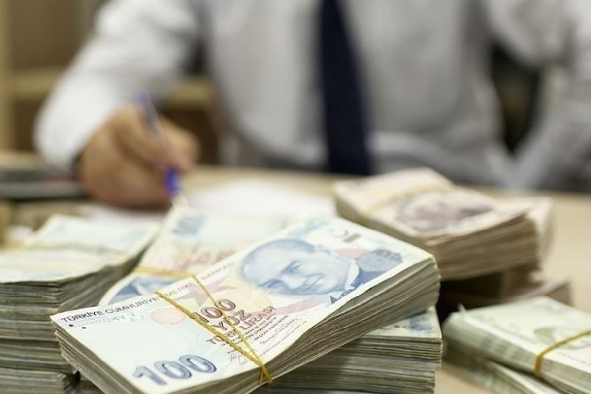 Çalışanların maaşına haciz konulması işveren için haklı fesih nedeni olabilir