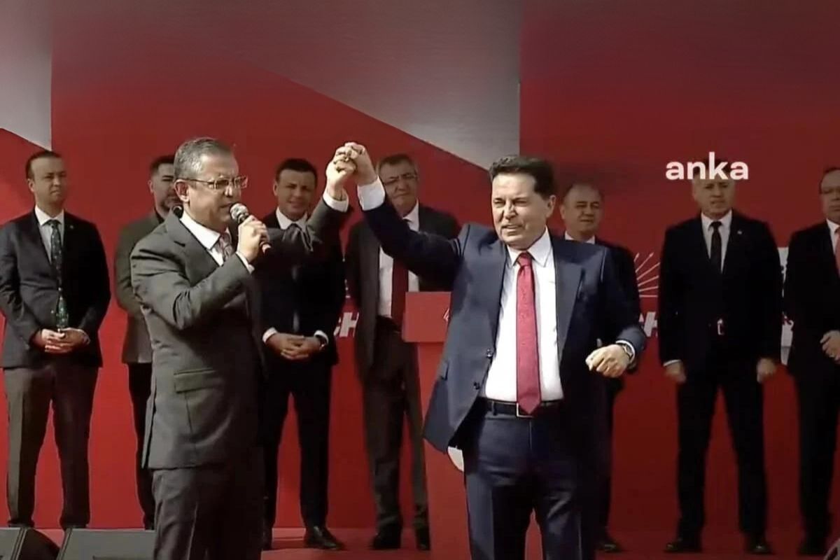 CHP lideri Özgür Özel'den gözaltına alınan Esenyurt Belediye Başkanı Ahmet Özer ile ilgili ilk açıklama