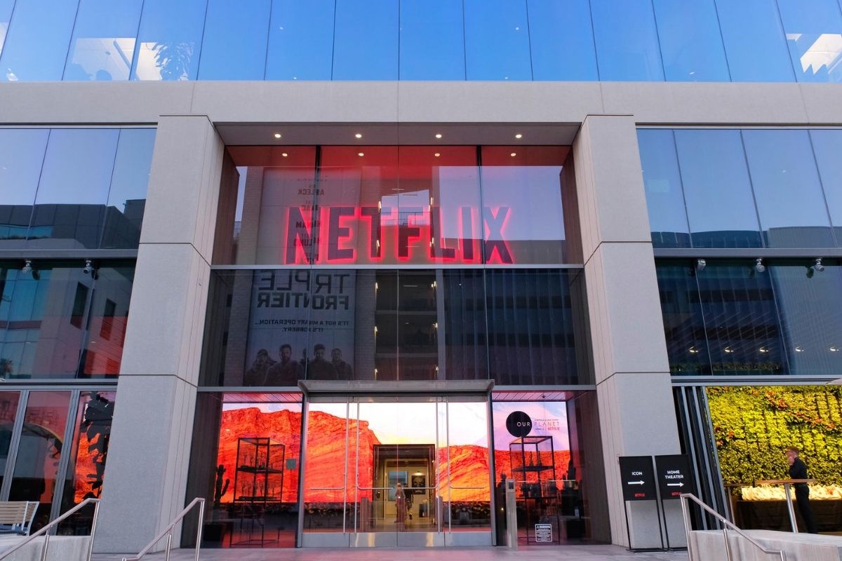 ABD’li Netflix’e AB’de operasyon, Paris ve Amsterdam ofislerinde arama