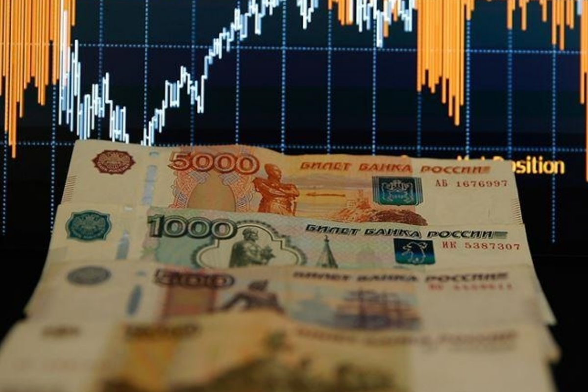 Rusya Maliye Bakanlığı, federal bütçenin 220 milyar ruble açık verdiğini açıkladı