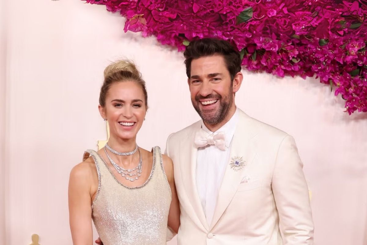 John Krasinski yılın en seksi adamı seçildi, eşinin şakası gündem oldu