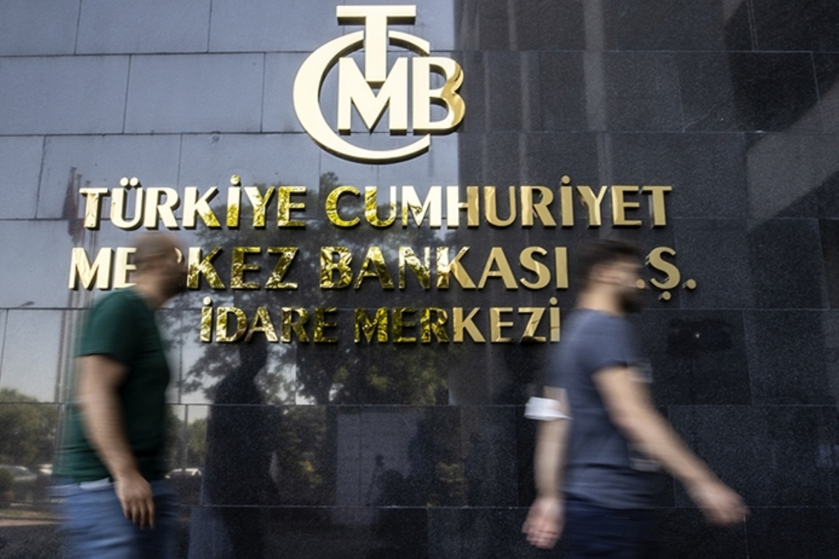 Merkez Bankası politika faizini sabit tuttu aralık ayında faiz indirimi beklentisi tartışma yarattı