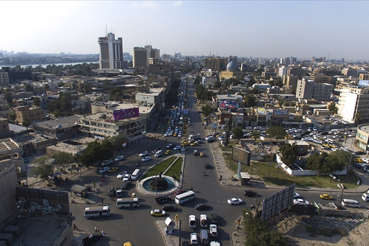 Irak sınırlarını tamamen kapattı