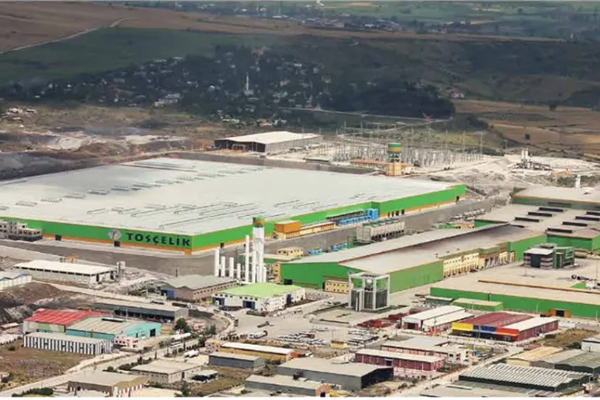 Tosyalı rakip Baştuğ Metalurji'yi satın aldı