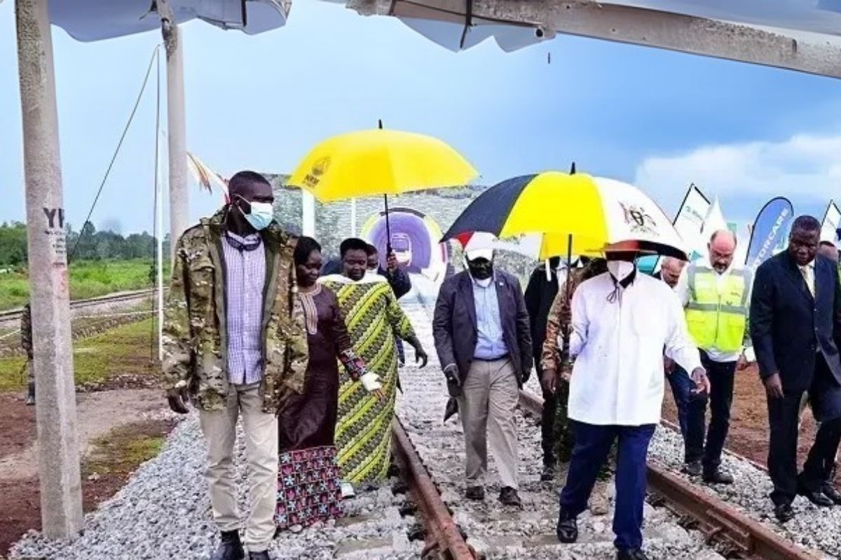 Yapı Merkezi, Uganda'da ihalesini kazandığı 3,1 milyar dolarlık demiryolu projesinin inşasına başladı