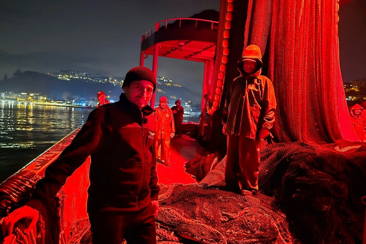 Selçuk Bayraktar Boğaz'da balık avına çıktığı anları sosyal medya hesabından paylaştı