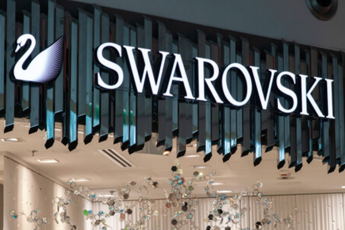 Mücevher ve aksesuar üreticisi Swarovski ,Fransız Coty ile parfüm pazarına da giriyor