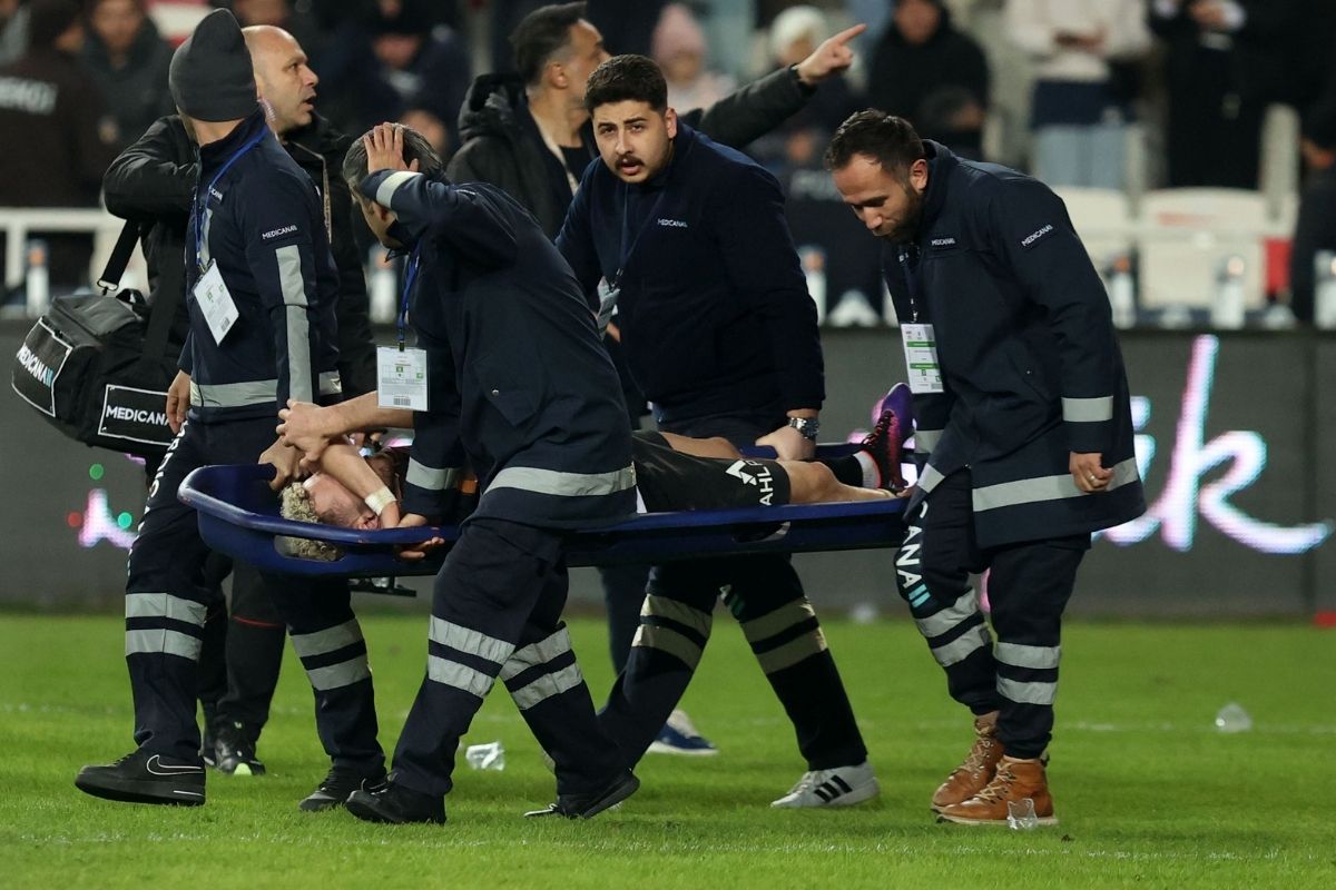 Galatasaray'dan yaralanan Barış Alper Yılmaz'la ilgili açıklama: 'Tedavisine başlandı'
