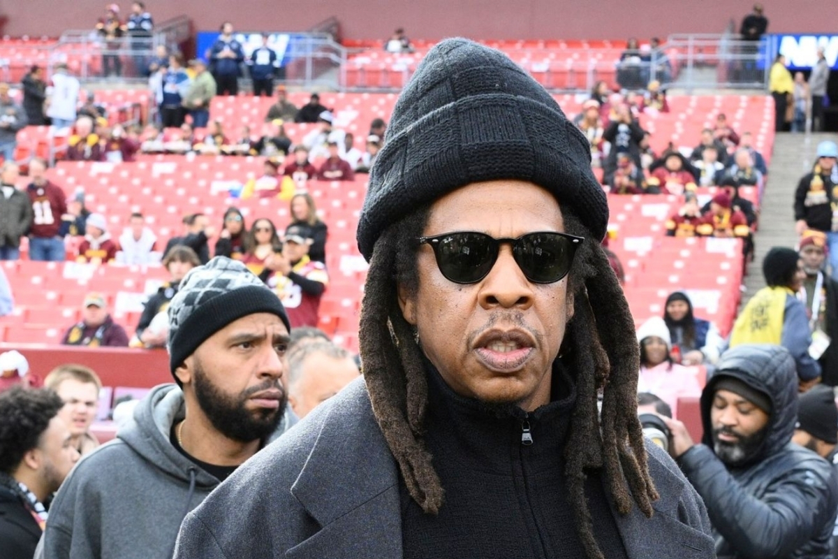 Jay-Z sahne adıyla bilinen rapçi Shawn Carter hakkında cinsel istismar suçlaması