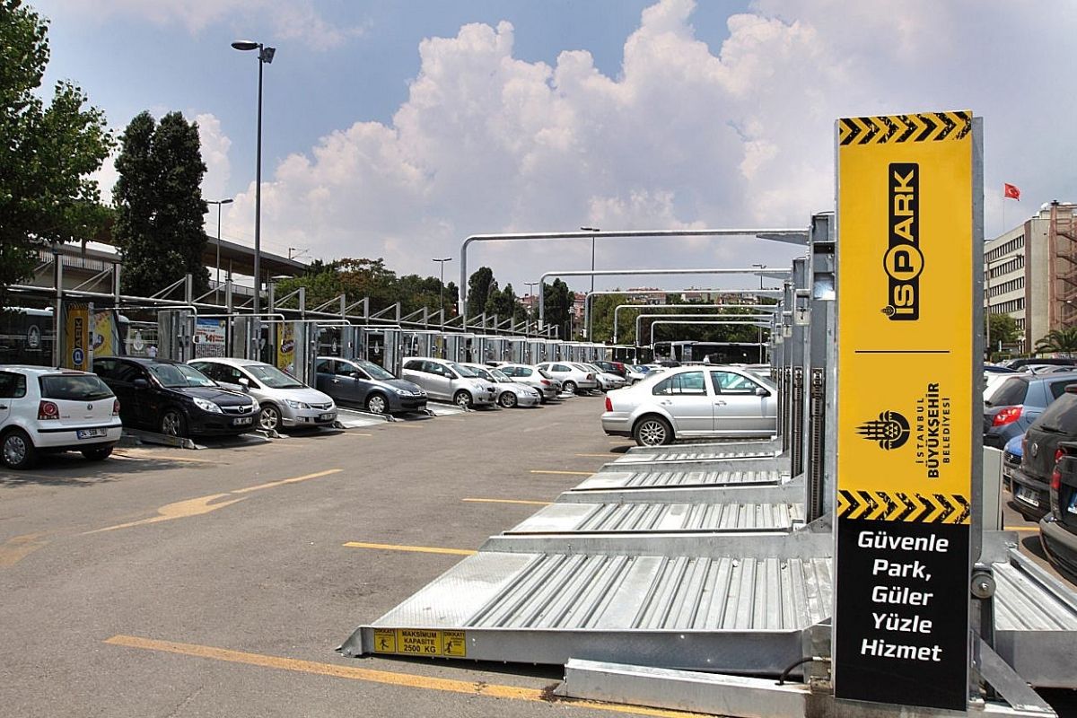İSPARK tarafından işletilen otoparkların ücretlerine yüzde 115'e varan zam yapıldı