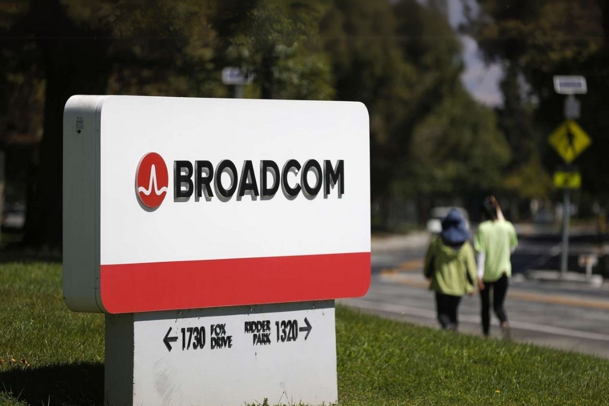 Küresel piyasalarda teknoloji rallisine ara verildi, çip tedarikçisi Broadcom ise uçtu