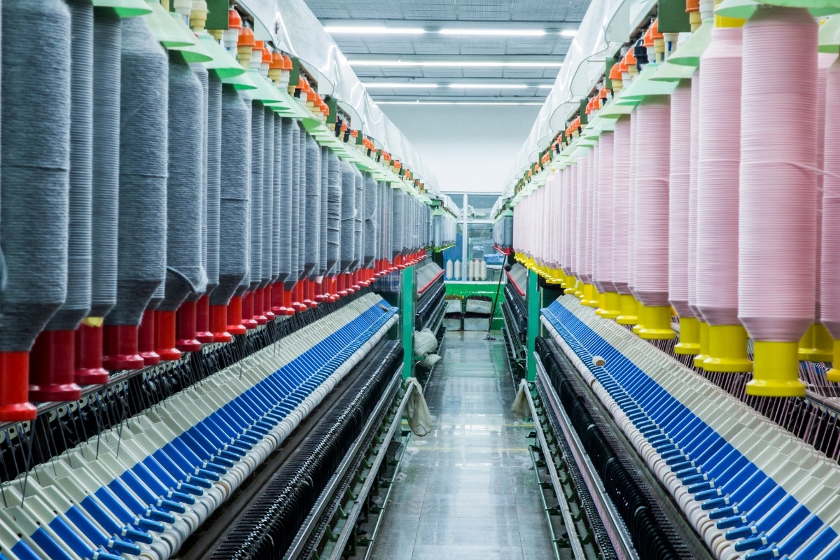 Tekstilde satışların ve ihracatın düşmesinden sonra mal sahipleri esnaf için kira indirimine gitti