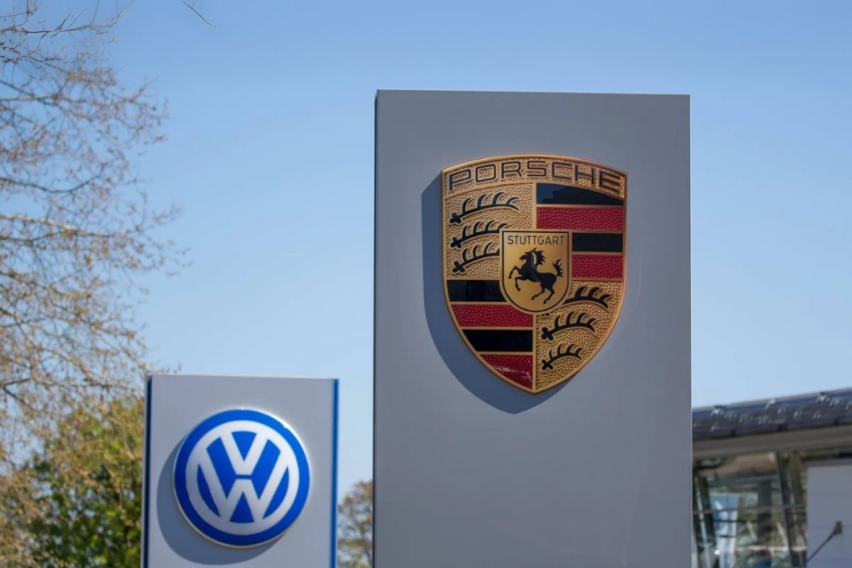 Porsche, Volkswagen'deki hisselerini 21 milyar dolara düşürmeye karar verdi