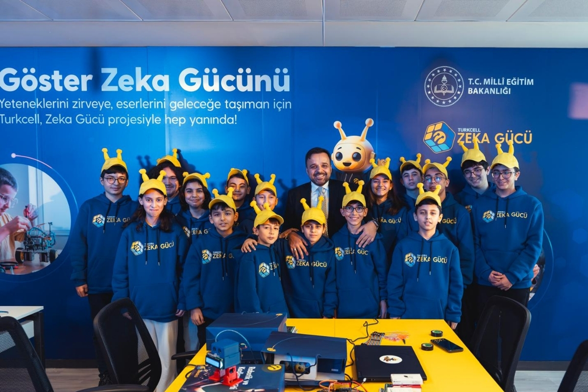 Turkcell Zekâ Gücü Projesi’nin yeni sınıfı Elbistan’da açıldı