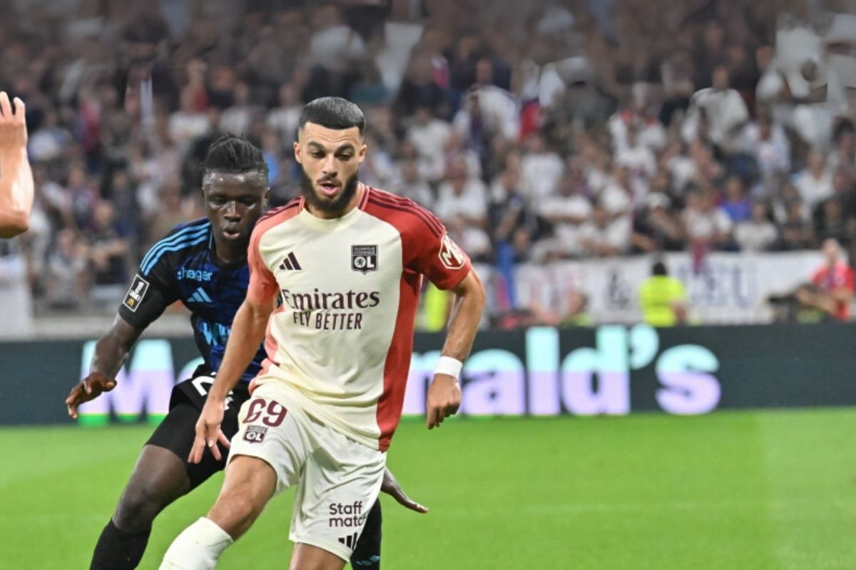 Galatasaray, geçtiğimiz haftalarda Mikautadze için Lyon ile anlaşamaya varamadıktan sonra yeni bir teklifle yeniden gitti