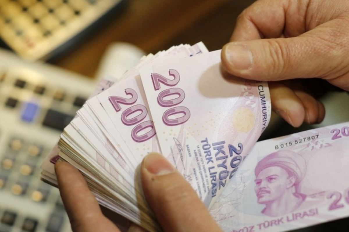 Bankacılık sisteminde net likidite fazlası 1 trilyon lirayı aştı ve rekor seviyeye ulaştı