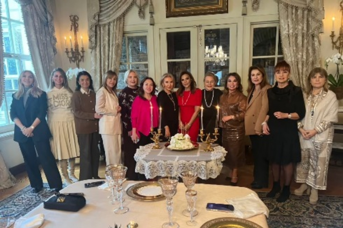 Feryal Güman'a bu kez de sosyetik arkadaşlarından kutlama