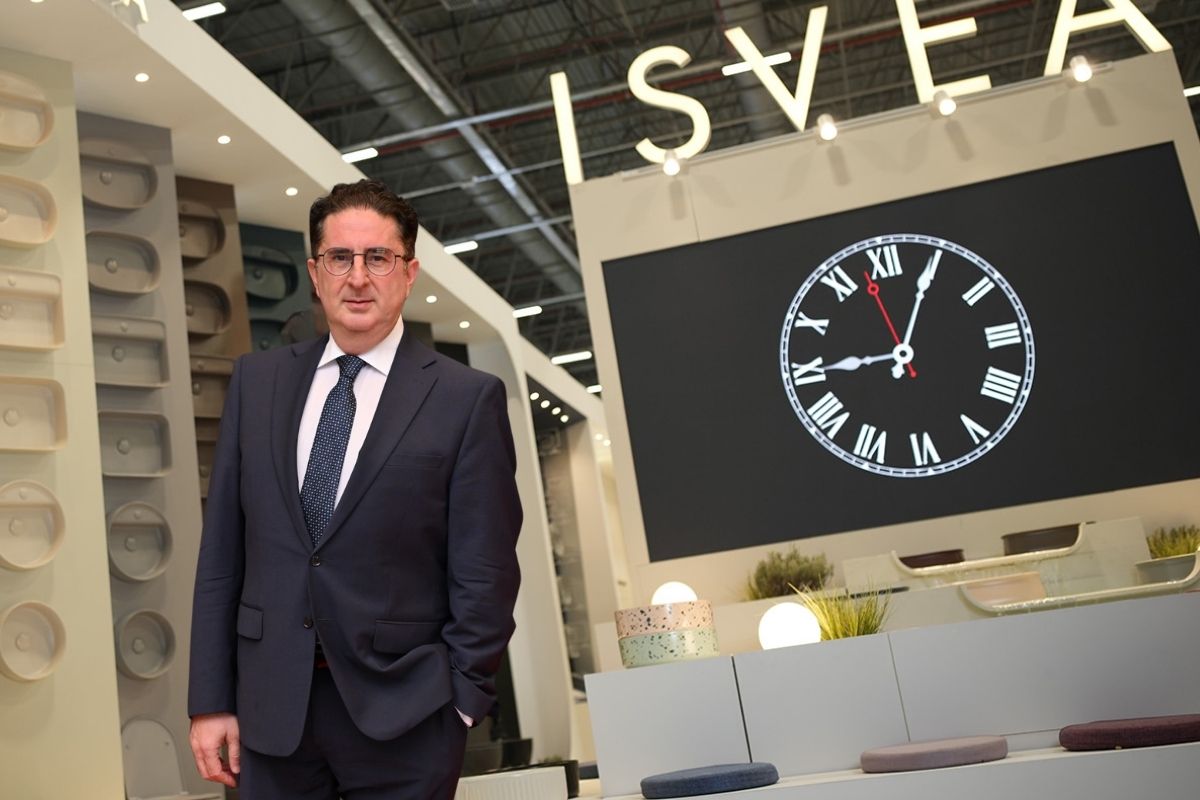 Dünyanın en büyük vitrifiye seramik üreticileri arasındaki Isvea’nın Yönetim Kurulu Başkanı Erdem Çenesiz, 2025’in geri dönüş yılı olacağını söyledi