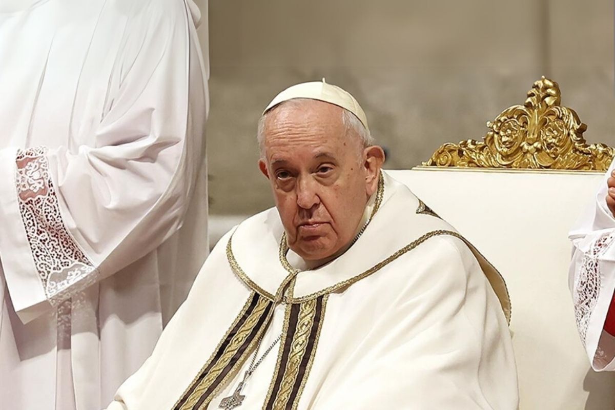 Vatikan açıkladı: Papa Franciscus 'karmaşık klinik durumu' nedeniyle biraz daha hastanede kalacak