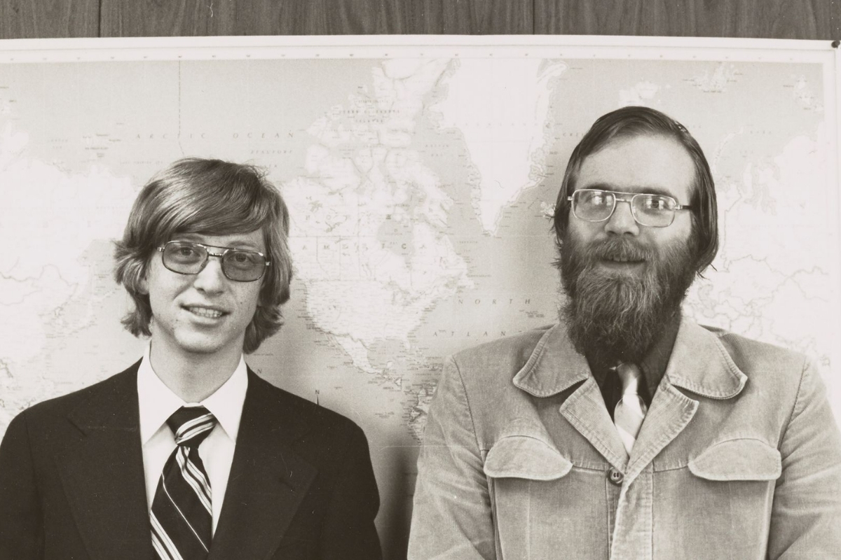 Bill Gates, 2018'de kanserden kaybettiği Microsoft'u birlikte kurdukları arkadaşı Paul Allen'i andı