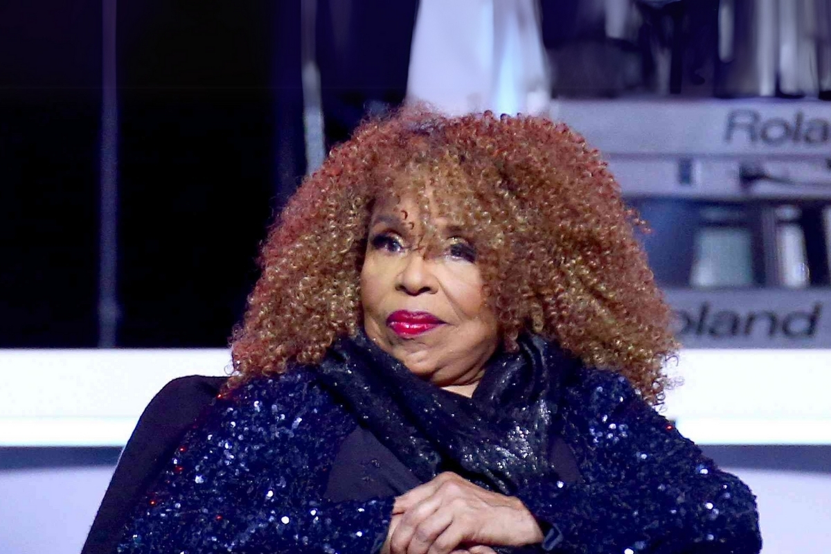 Grammy Ödüllü şarkıcı ve piyanist Roberta Flack, 88 yaşında hayatını kaybetti