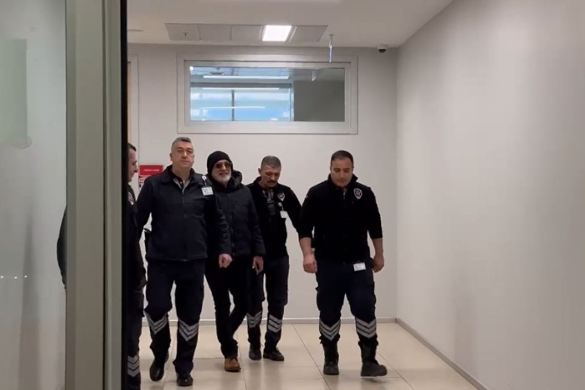Yönetmen Sinan Çetin, hakkında başlatılan soruşturma kapsamında ifade verdi: Bu kadar saçma bir şey görmedim