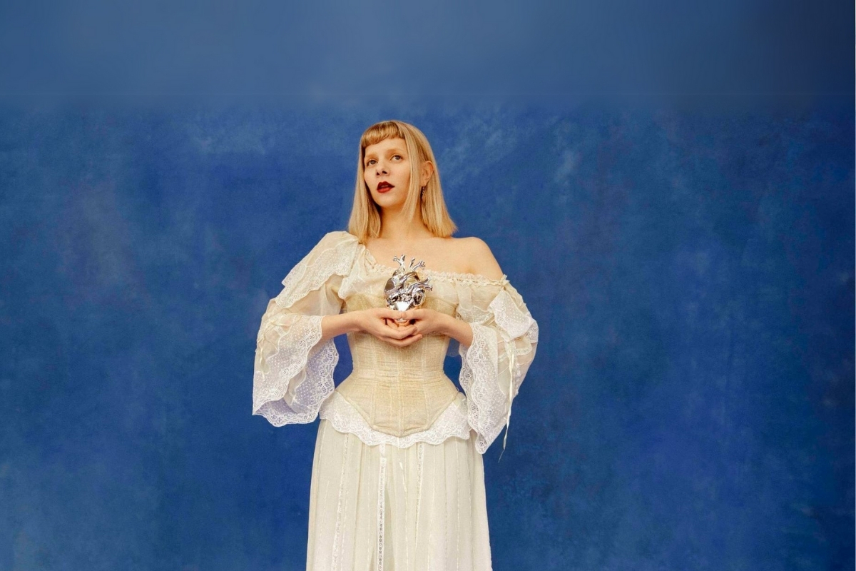 Norveçli sanatçı Aurora Aksnes , İstanbul'da konser vermeye hazırlanıyor