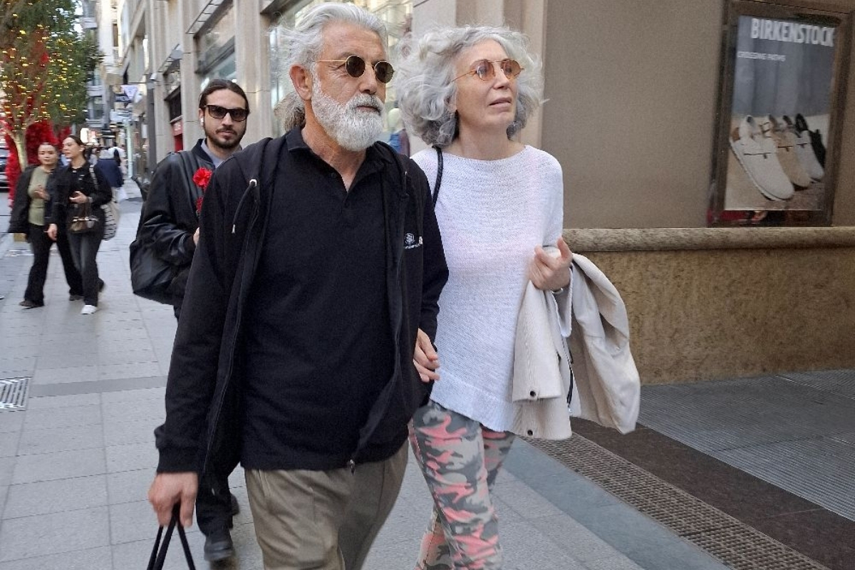 Güzel anne Ümran Seyhan, centilmen baba Kenan Tosun aşkı devam