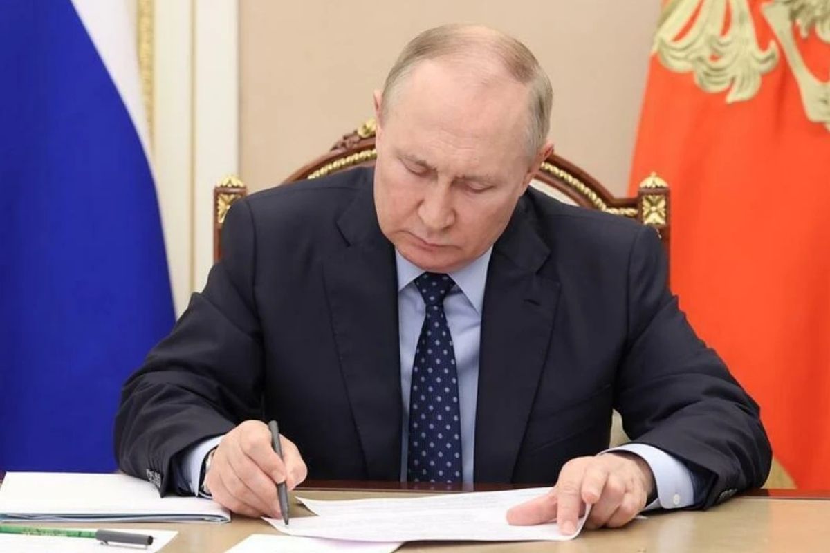 Putin'den ABD'li fona menkul kıymet alma yetkisi