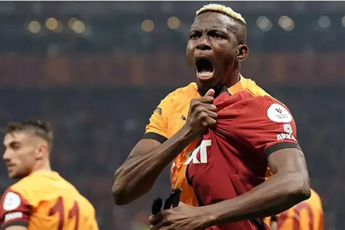 Galatasaray, gol krallığında zirvede yer alan Victor Osimhen için Napoli’ye 65 milyon euro teklif etti
