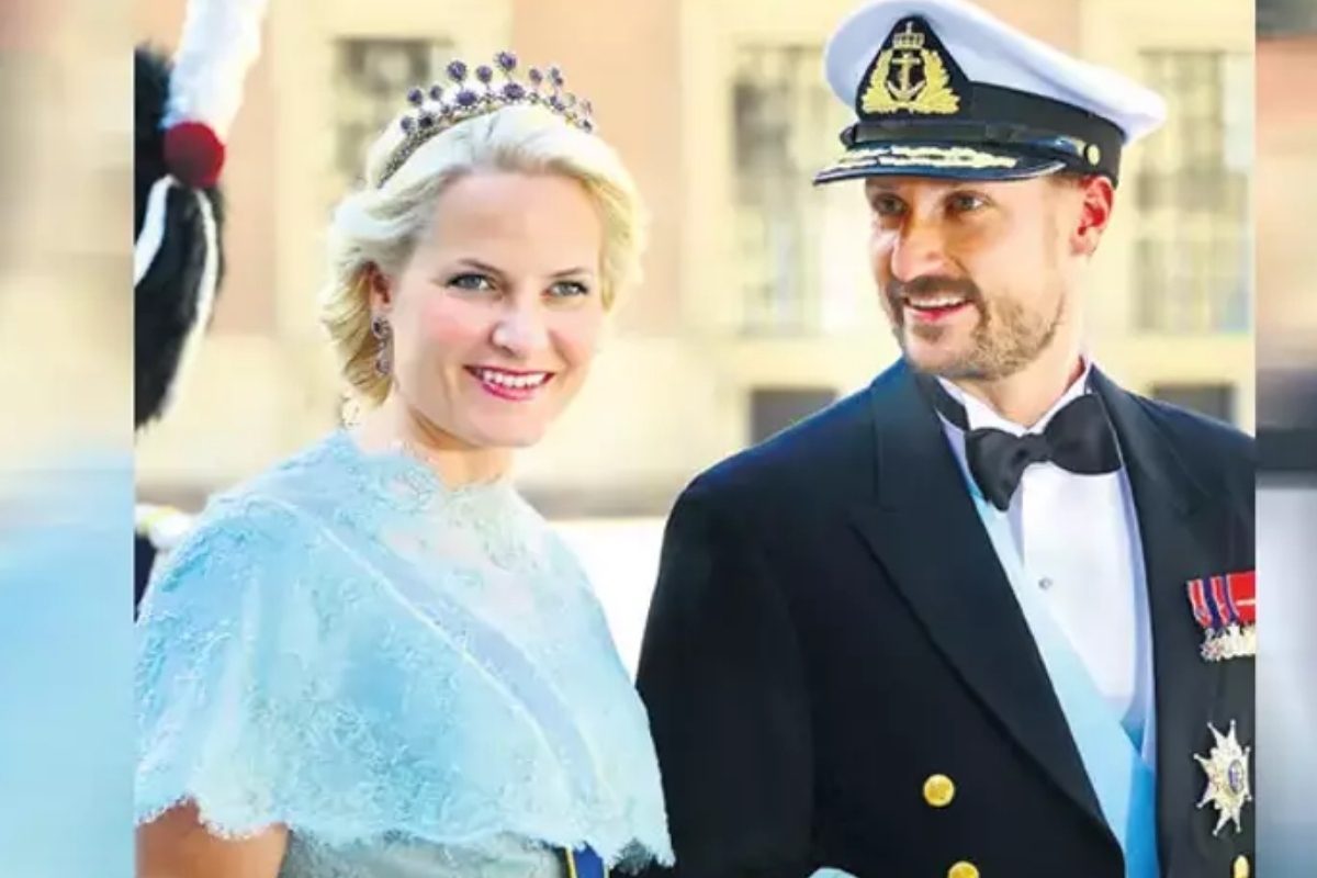 Prenses Mette-Marit, sağlık sorunları nedeniyle görevden çekildi