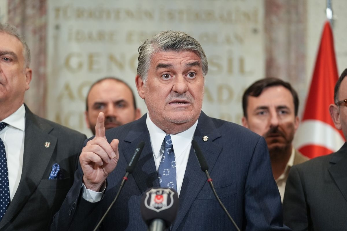Beşiktaş Başkanı Serdal Adalı TFF'yi istifaya çağırdı: Ezeli rakiplerimizin oyuncağı olduğunu herkese ilan etmiştir