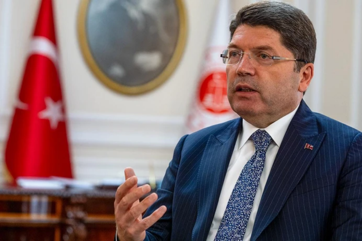 Adalet Bakanı Yılmaz Tunç: Savunmanın yapılacağı yer sokaklar değil yargı makamlarıdır