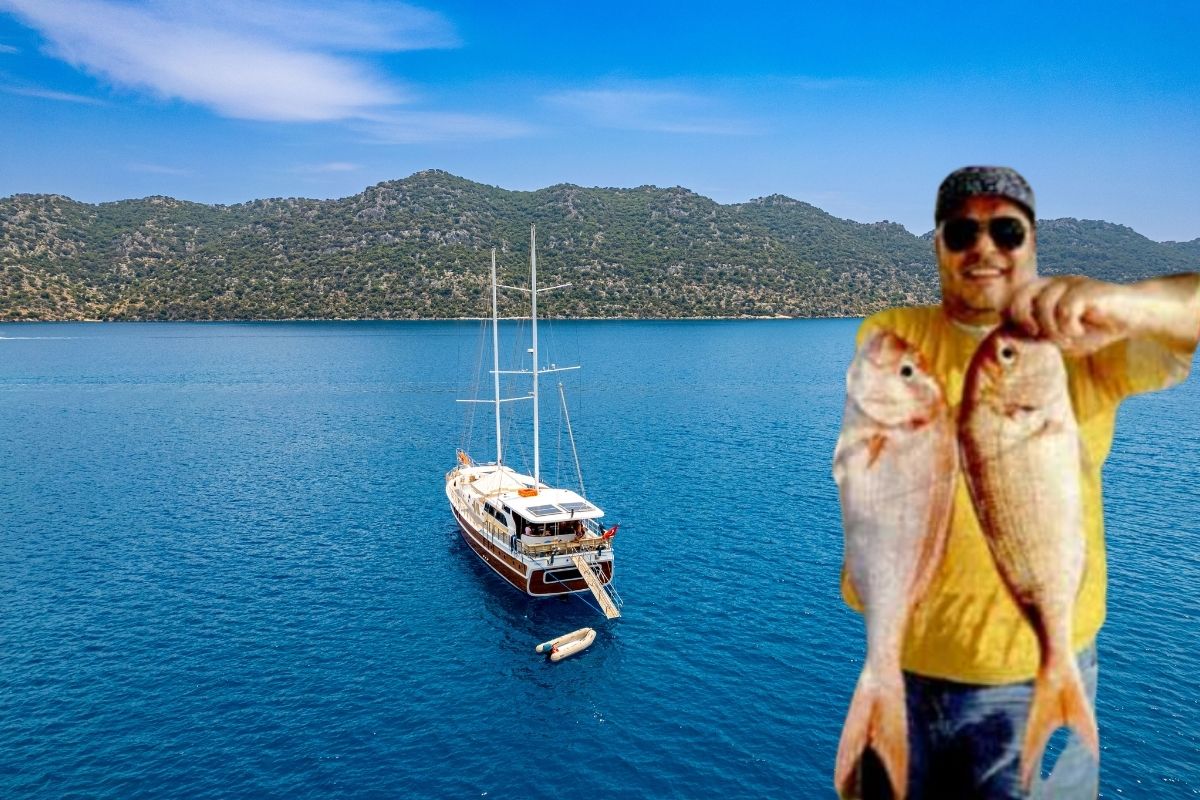Barış Baran Aras, Fethiye'de tuttuğu mercan balıklarıyla ziyafet çekti