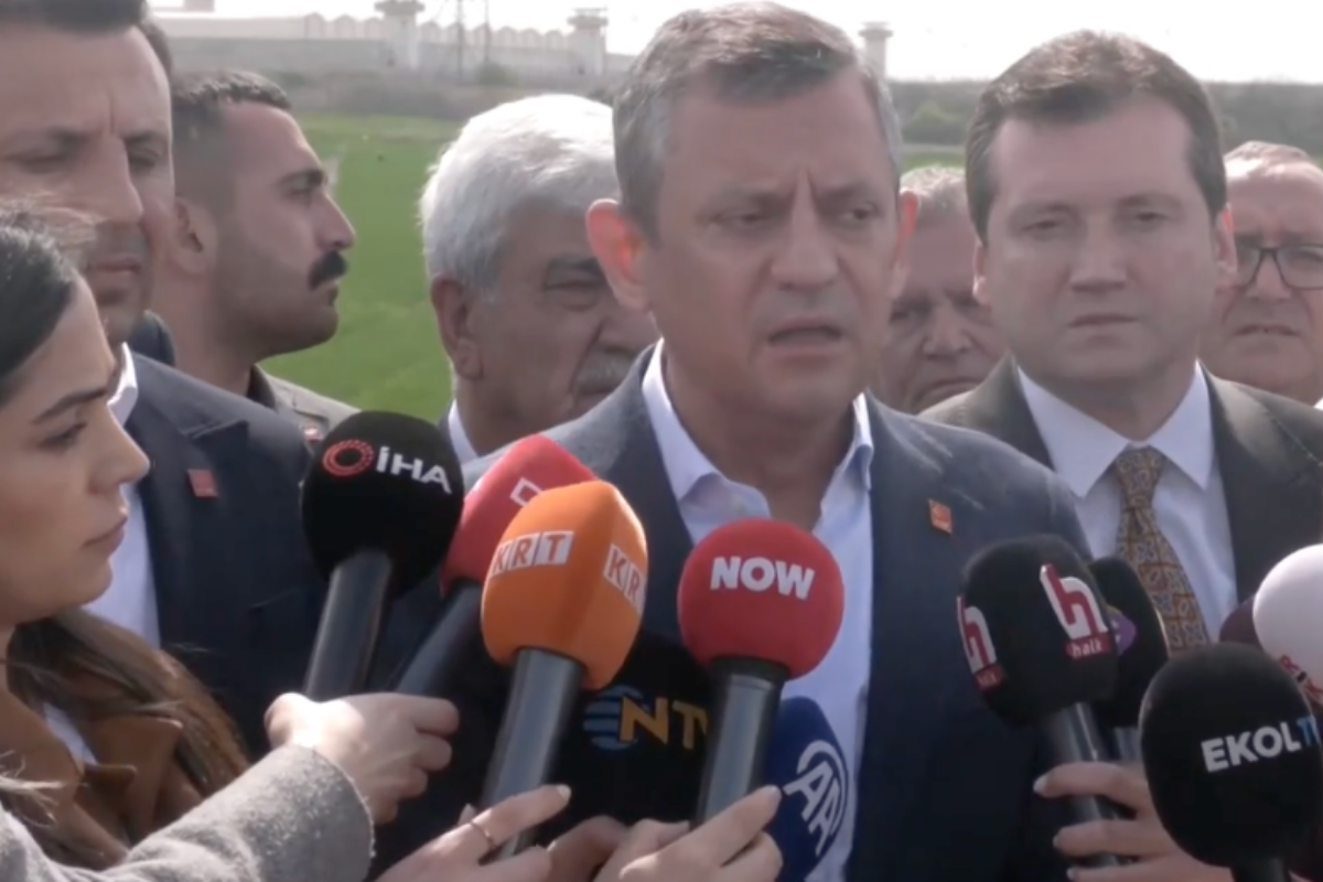 CHP lideri Özgür Özel'den Silivri'ye bayram ziyareti: Bu yaptıkları kötülüklerin mutlaka hesabı sorulacak