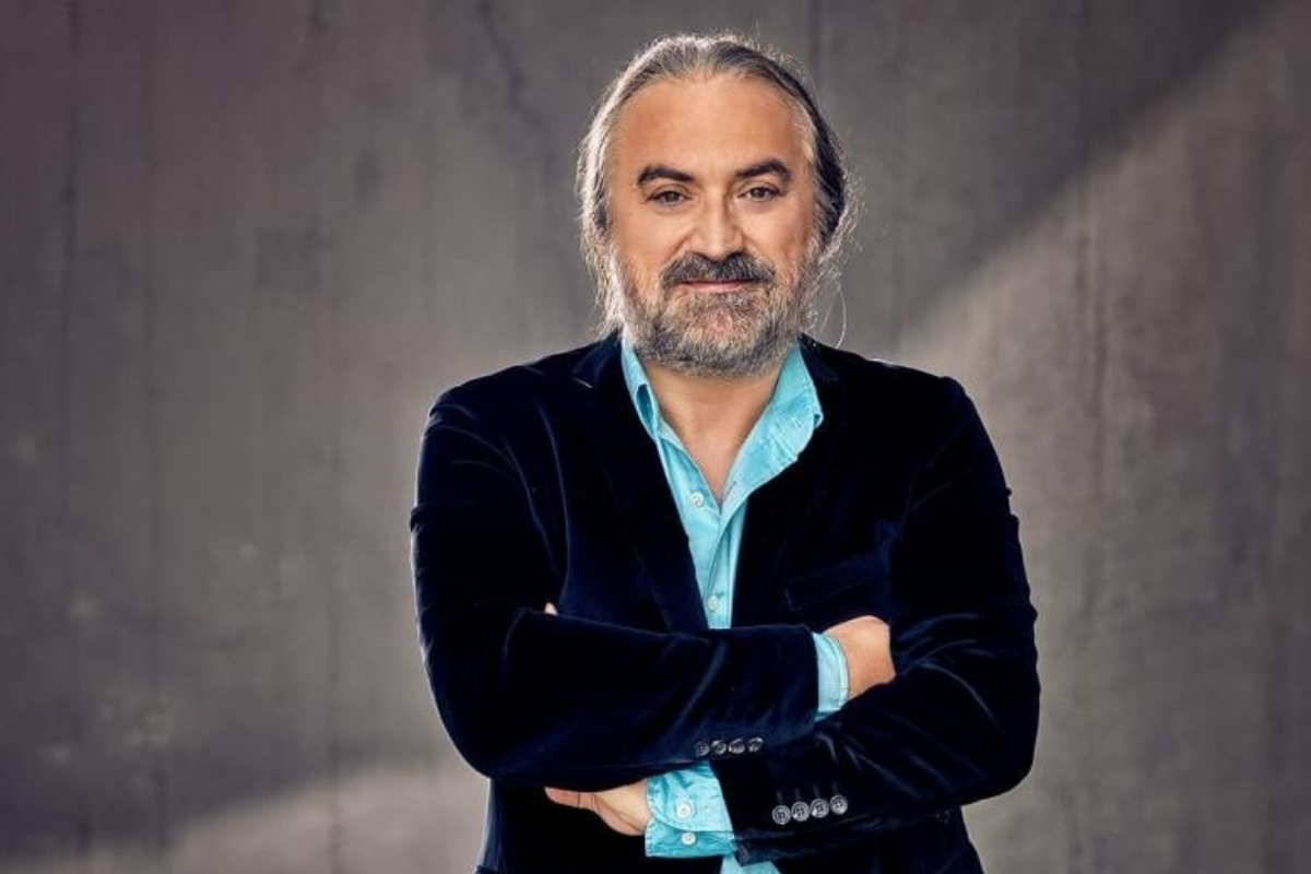 Kıbrıs'taki konseri sırasında fenalaşarak hastaneye kaldırılan Kuzeyin Oğlu Volkan Konak hayatını kaybetti