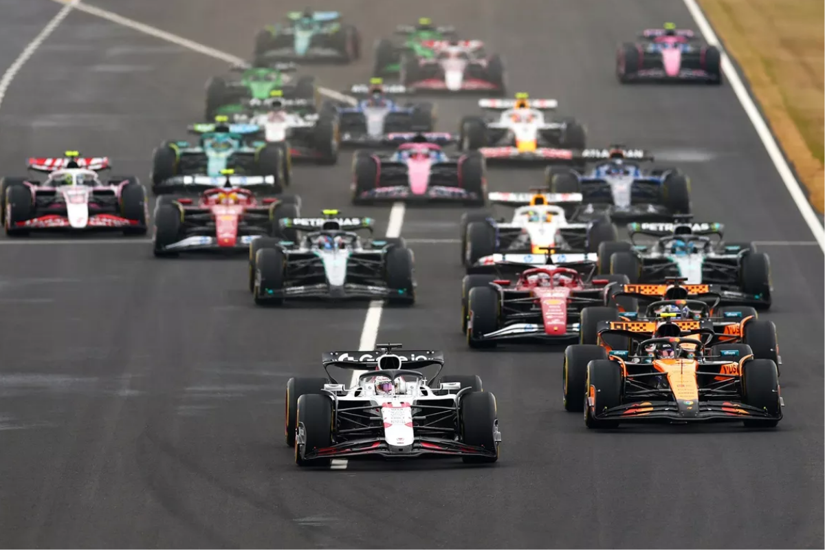 Formula 1 Japonya GP'sini Redbull pilotu Max Verstappen kazandı