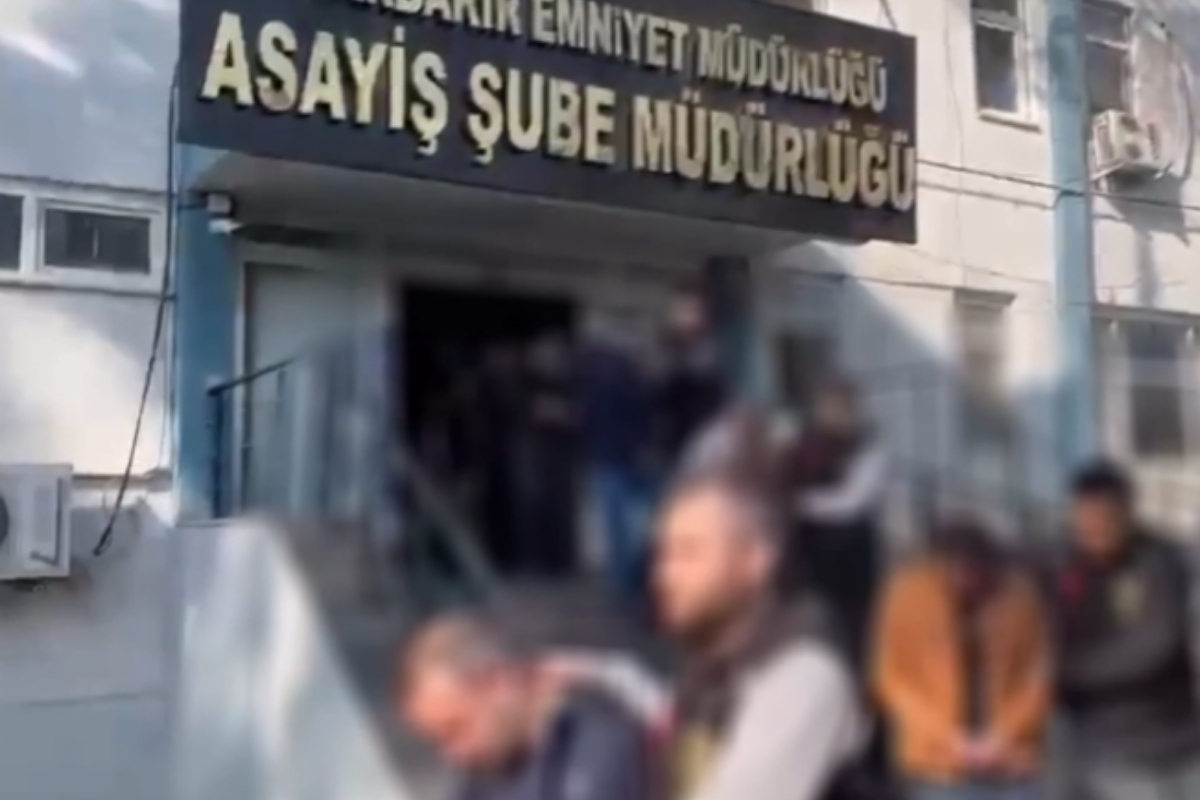 Yedek parça satacağız diyerek 229 milyon TL'lik vurgun yaptılar
