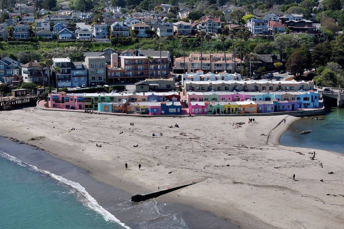 California’nın renkli sahil kasabası: Capitola