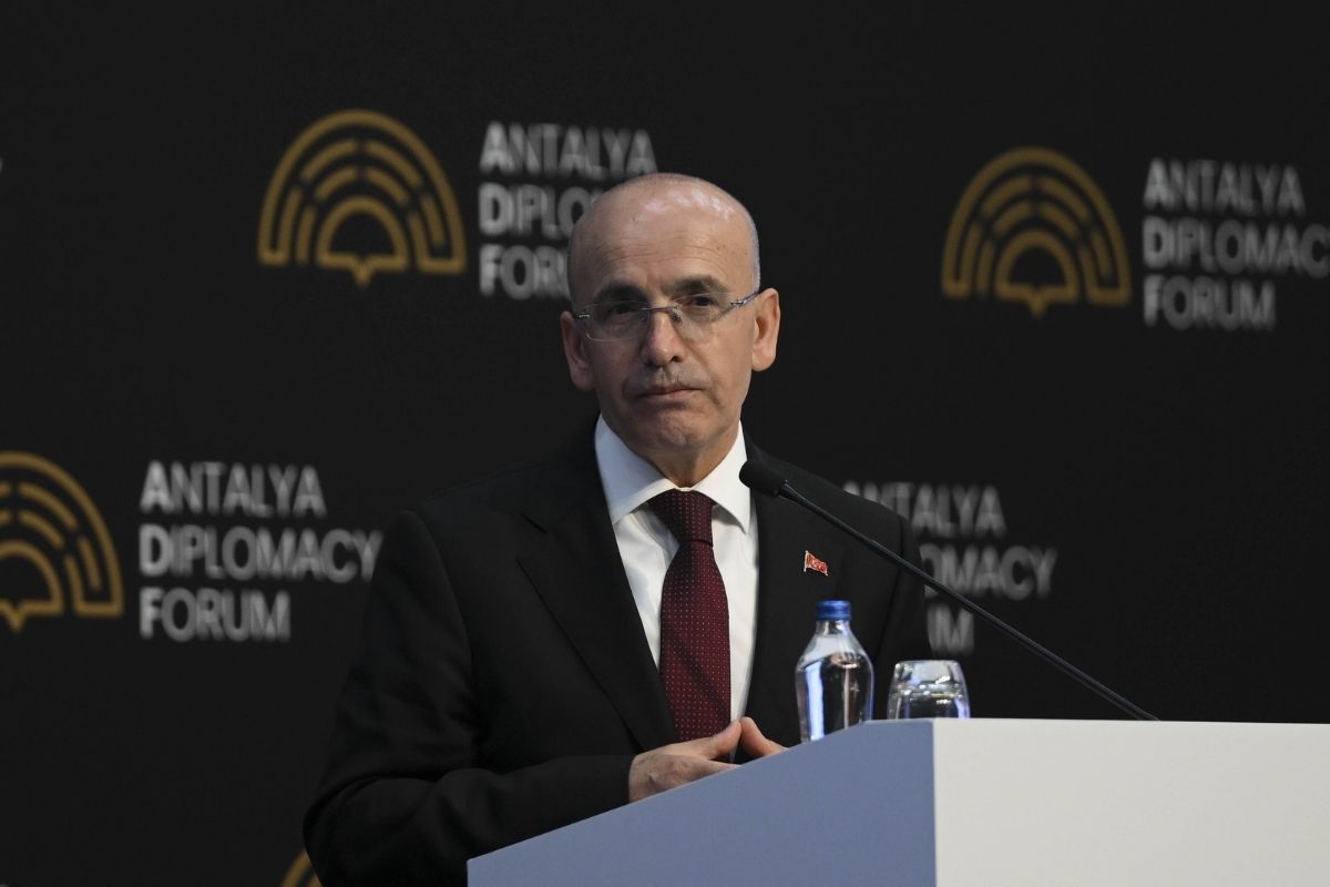 Bakan Şimşek: Programımıza bağlıyız, kararlıyız