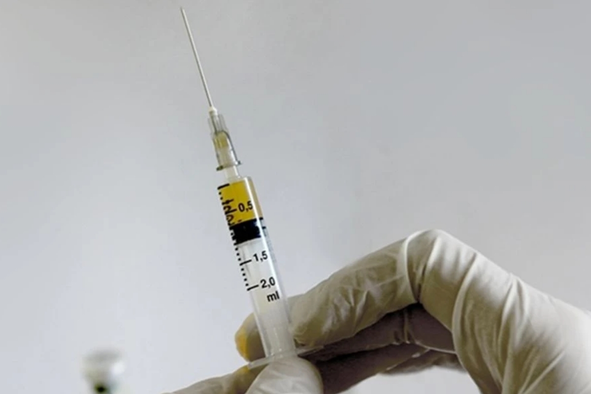 Difteri, Boğmaca, Tetanos, Çocuk Felci, Hib ve Hepatit B’ye karşı koruma sağlayan altı bileşenli aşı uygulamada