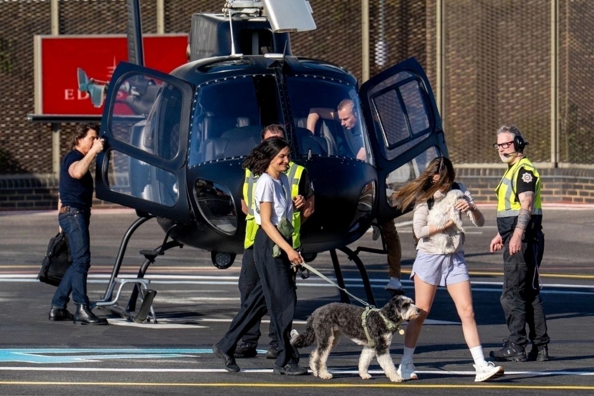 Tom Cruise ve Ana de Armas, Londra'da helikopterden inerken görüntülendi